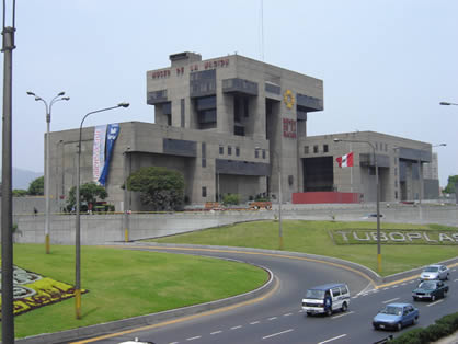 Foto del museo de la nacion en San Borja Lima Peru